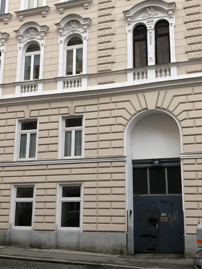 Bonbon Apartment Виена Екстериор снимка