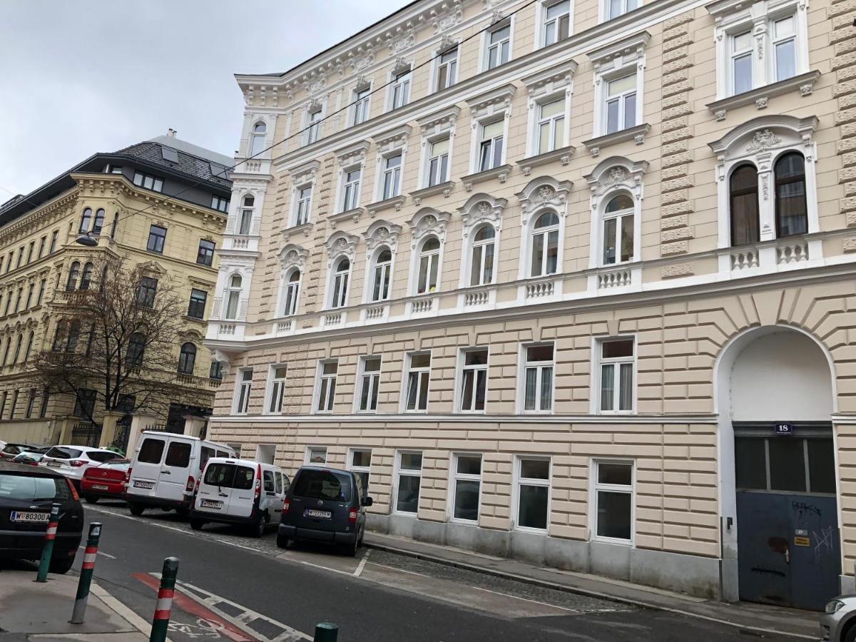 Bonbon Apartment Виена Екстериор снимка