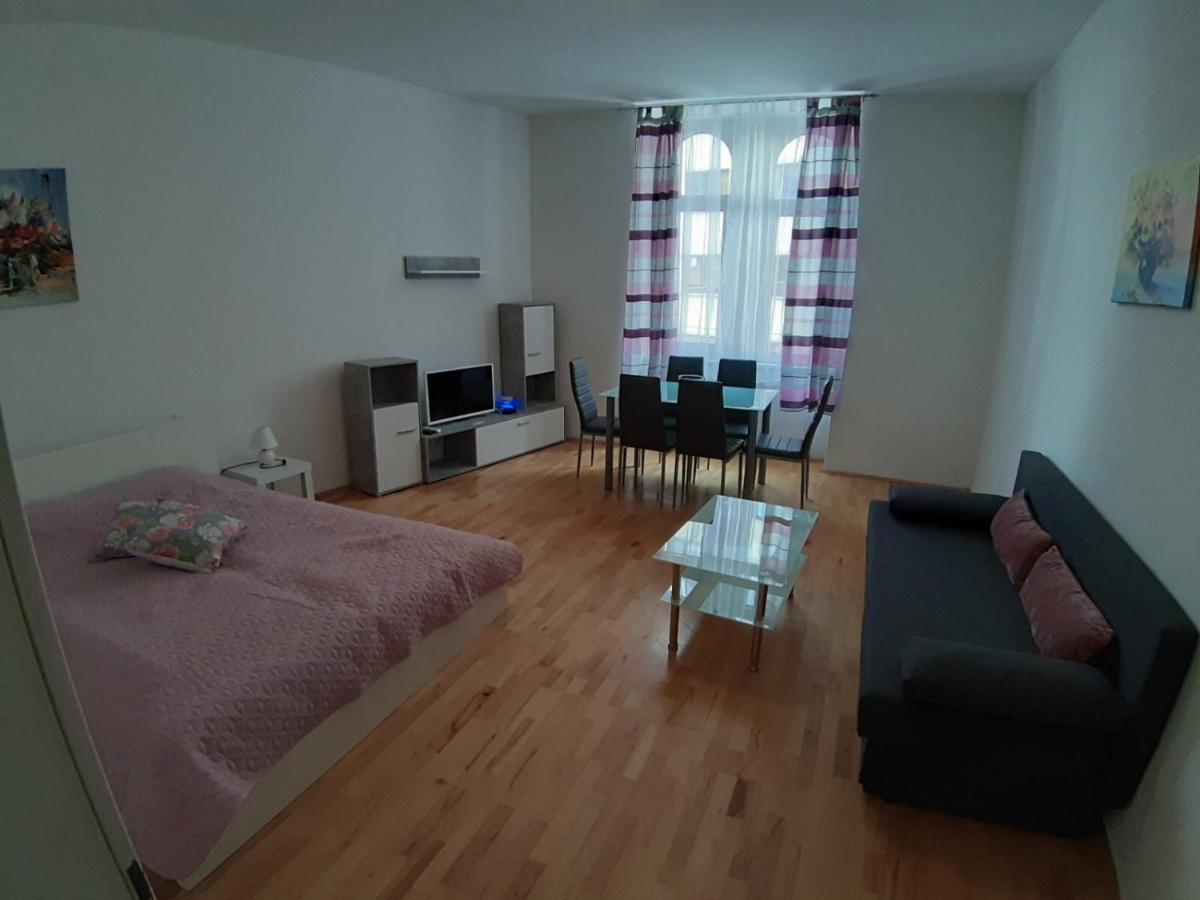 Bonbon Apartment Виена Екстериор снимка