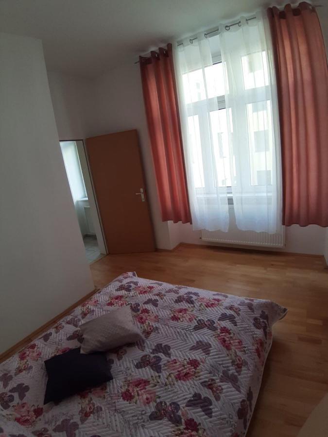 Bonbon Apartment Виена Екстериор снимка