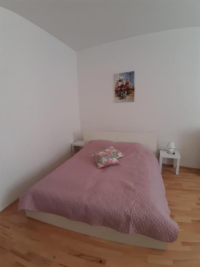 Bonbon Apartment Виена Екстериор снимка
